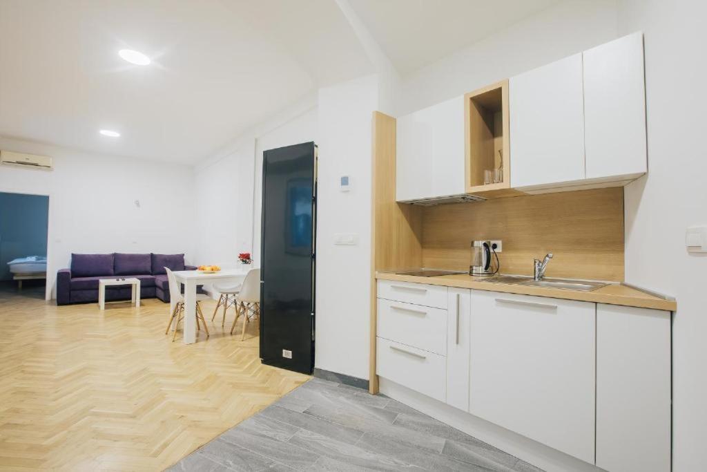 Apartment Center - Kersnikova Lubiana Esterno foto